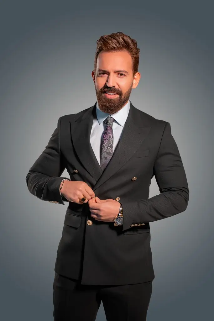 Professional portrait of Edvin Jones, Esq., experienced injury law lawyer at a top personal injury law firm in Las Vegas, dedicated to protecting clients’ rights and delivering justice.