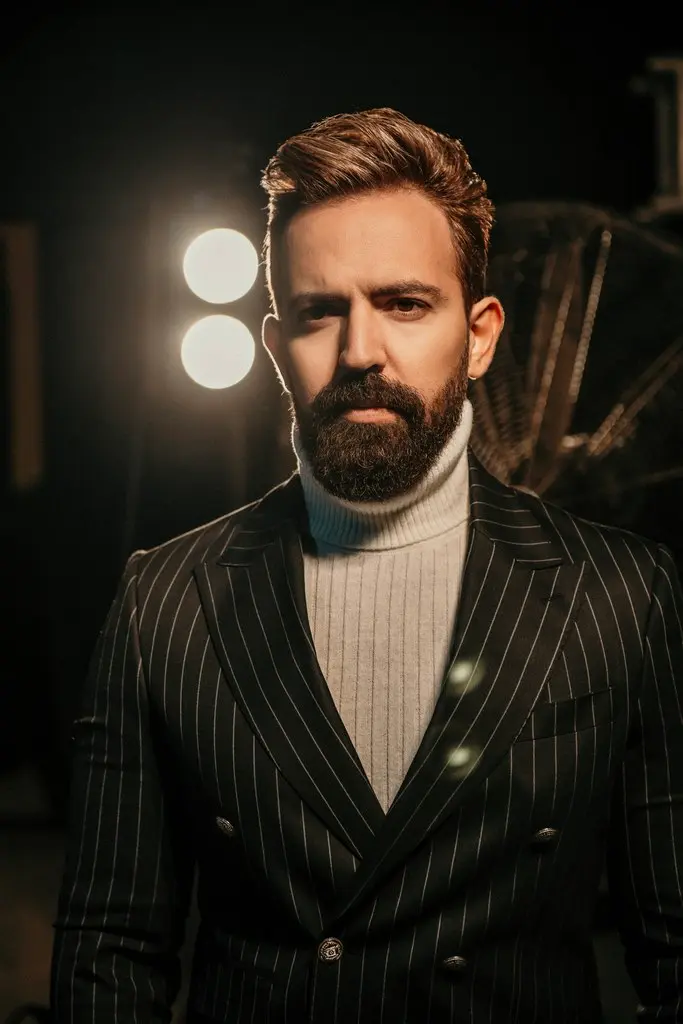 Professional portrait of Edvin Jones, Esq., experienced injury law lawyer at a top personal injury law firm in Las Vegas, dedicated to protecting clients’ rights and delivering justice.